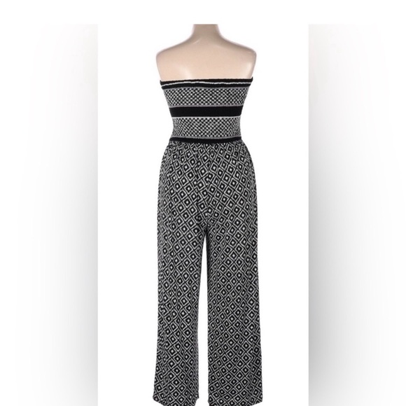 Mlle Gabrielle Black and White Geometric Jumpsuit - Picture 2 of 2
